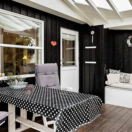 Ferienhaus Holiday Lxxvi *